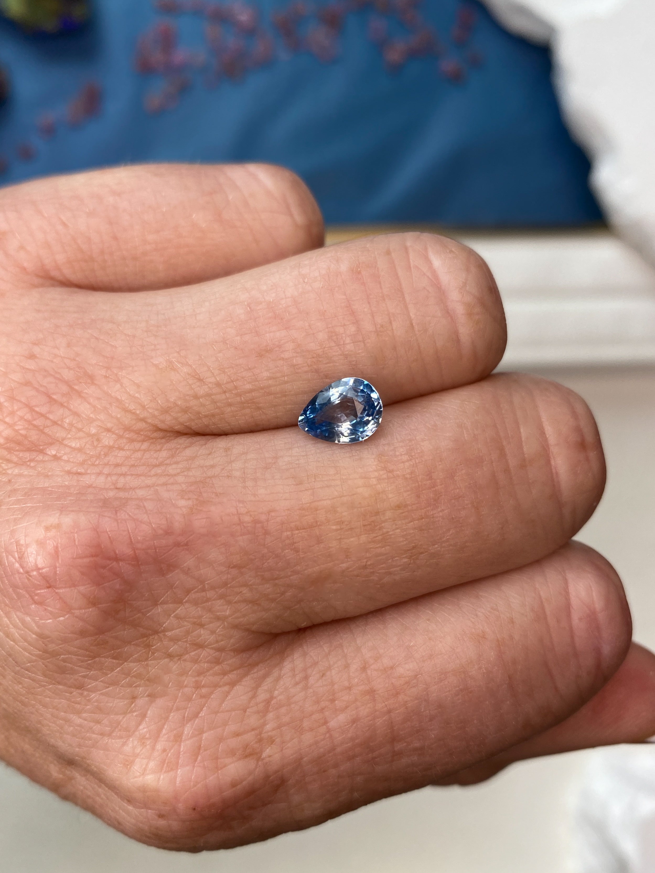 1.42ct Magul Gal Sapphire Pear Cut On Hand