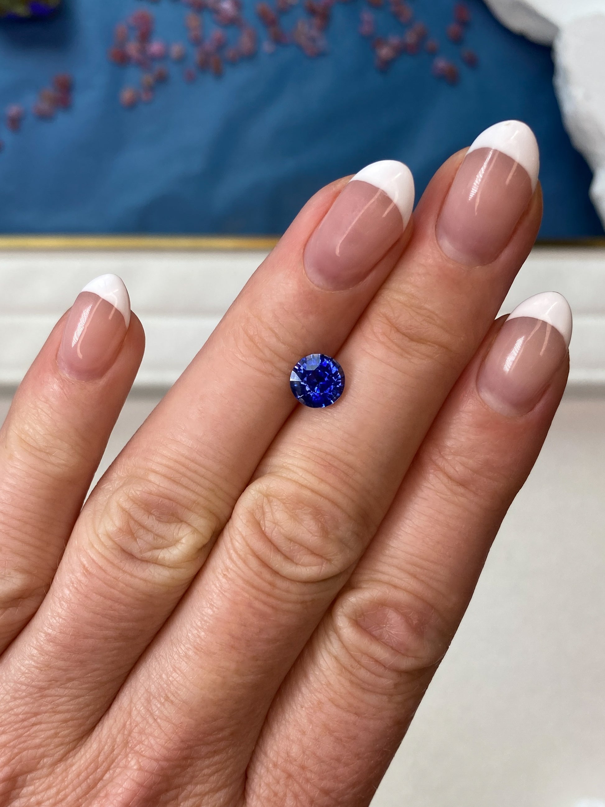 1.57ct Cornflower Blue Sapphire Round Brilliant Cut On Hand