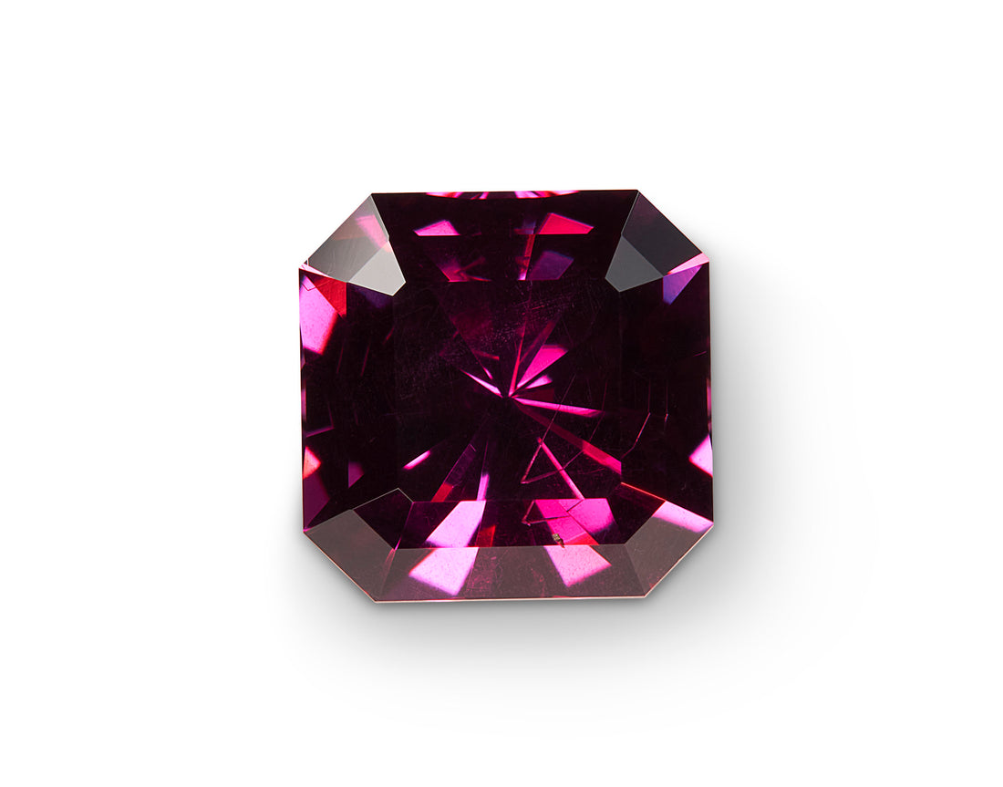 2.86ct Umbalite Garnet - The Sapphire Merchant