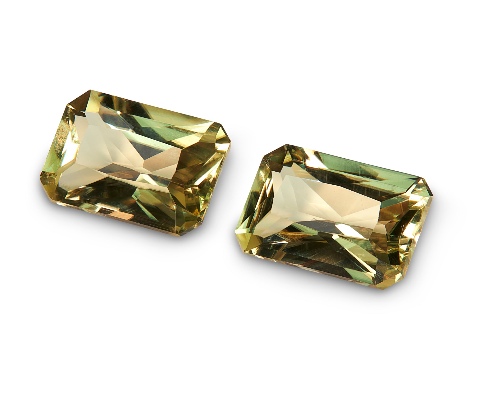 3.95 Turkish Diaspore - The Sapphire Merchant