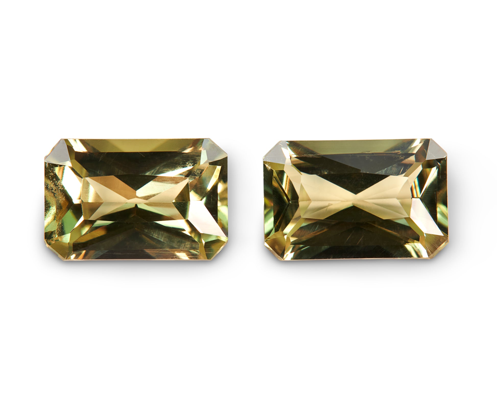 3.95 Turkish Diaspore - The Sapphire Merchant