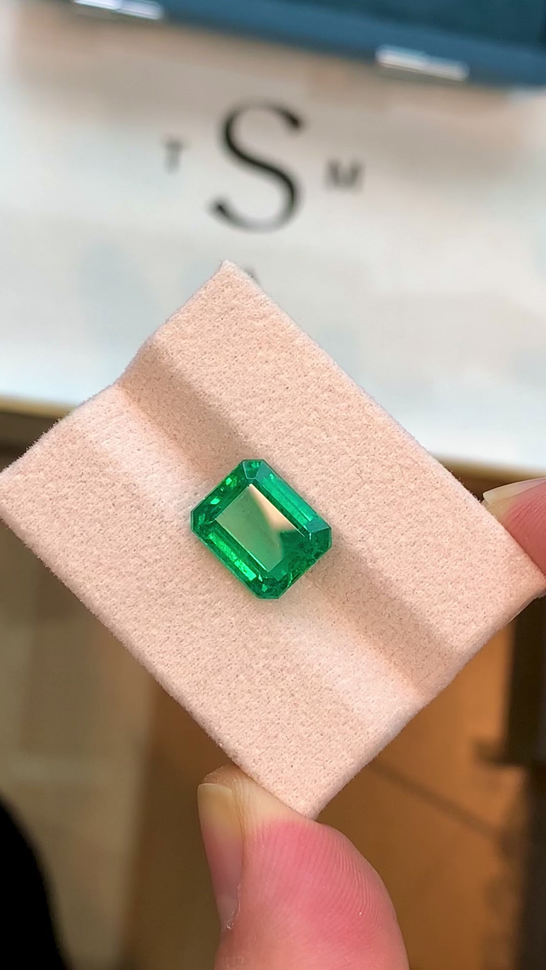 7.54ct Zambian Emerald