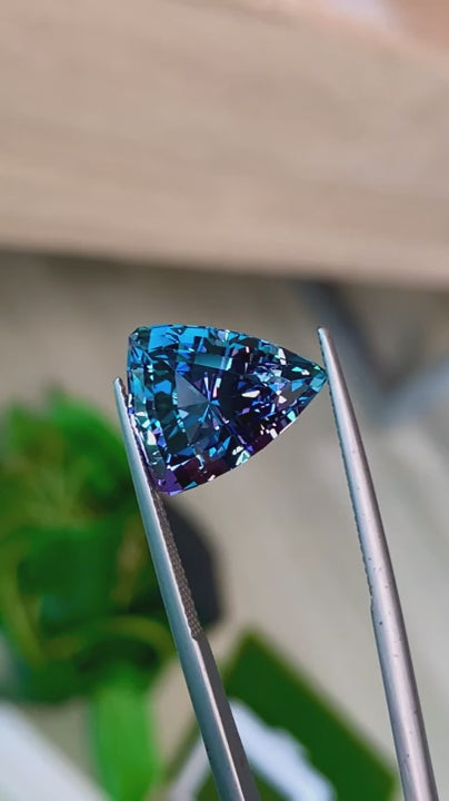 11.40ct Tanzanite Zoisite Trillion Cut
