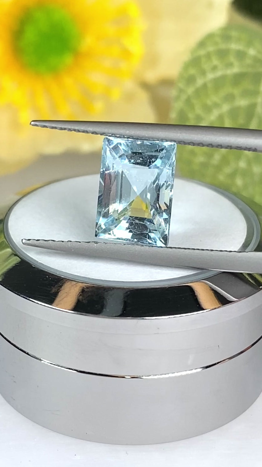 2.36ct Aquamarine Baguette Cut