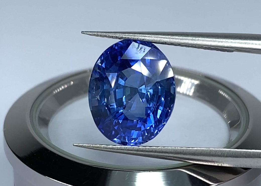 6.11ct Cornflower Blue Sapphire